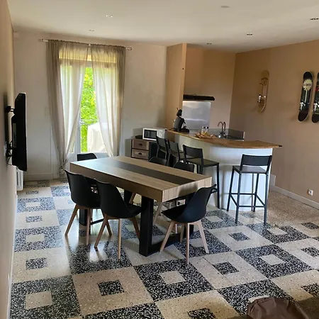 Apartment Location 1 Et Dependance En Supplement Infos Importantes Dans Un Mas Provencal Au Coeur Du Luberon