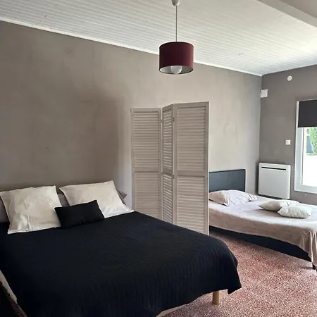 Location 1 Et Dependance En Supplement Infos Importantes Dans Un Mas Provencal Au Coeur Du Luberon
